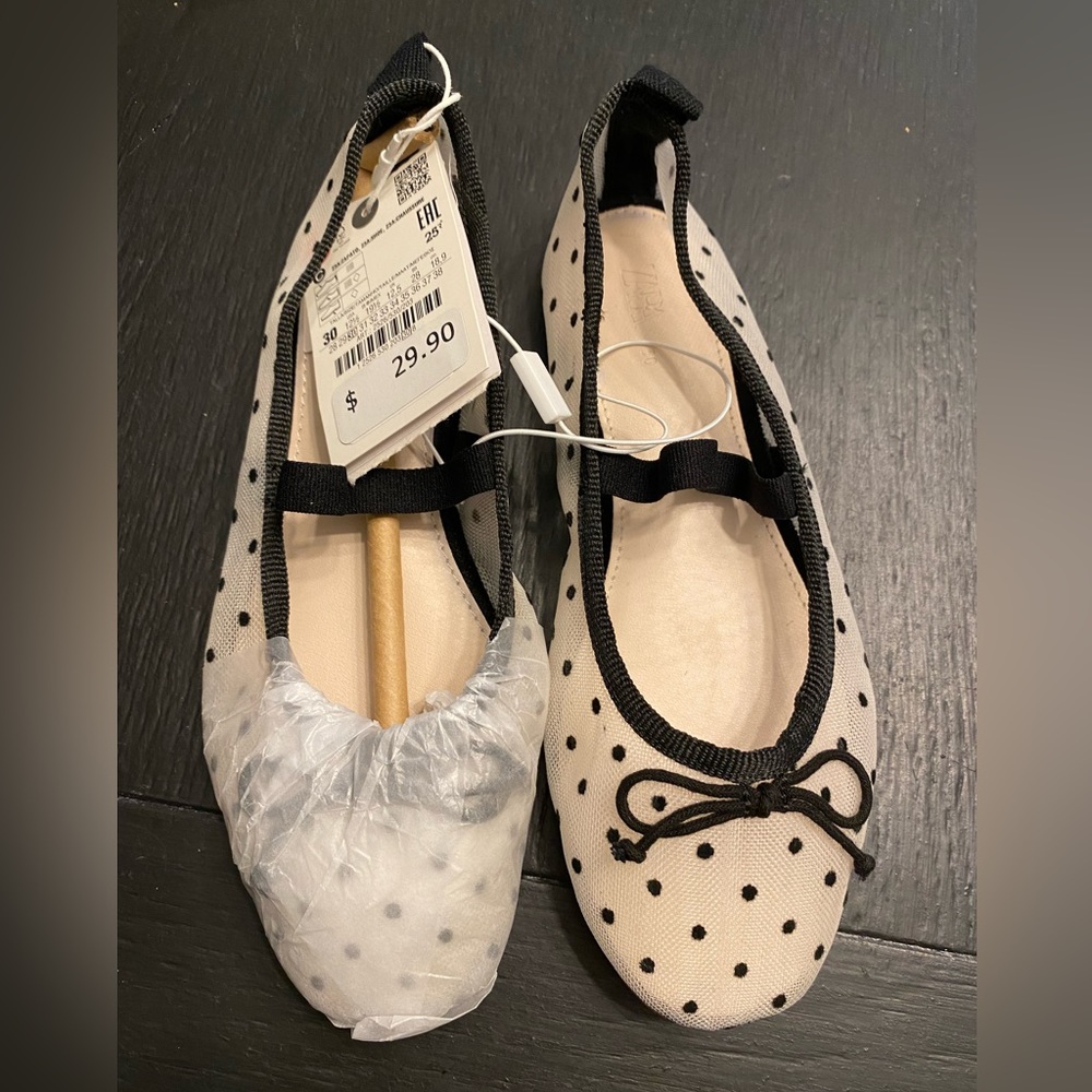 Zara Girls Ballet Flats - NWT - size 30